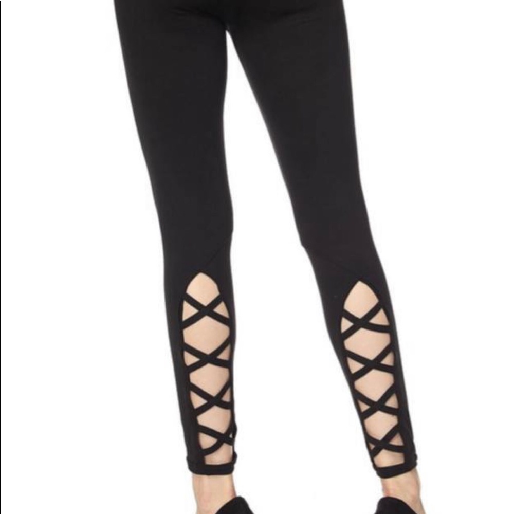 Black leggings